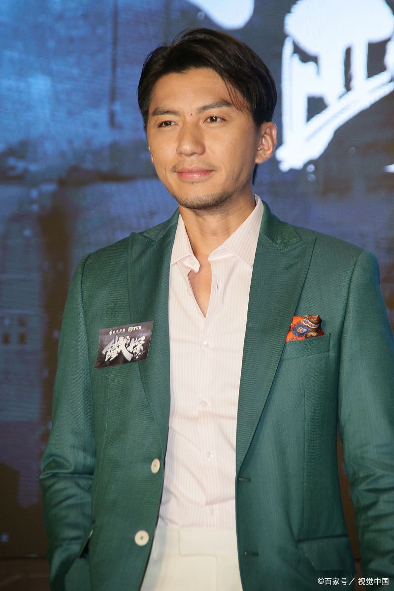 动态连更挑战# 《铁探》不错,袁伟豪应该拿个男主奖. 可惜了!