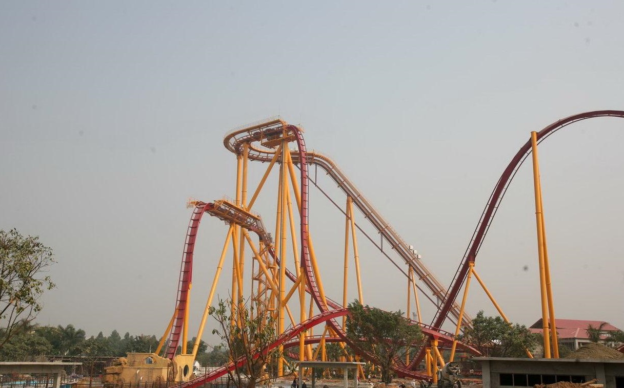 中国最霸气的八大过山车,人感觉就像在天上飞,你玩过吗