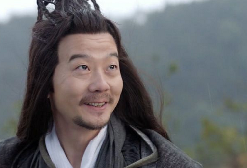 新版倚天韦一笑接下玄冥神掌,难道他能比肩杨逍?表情说明了一切