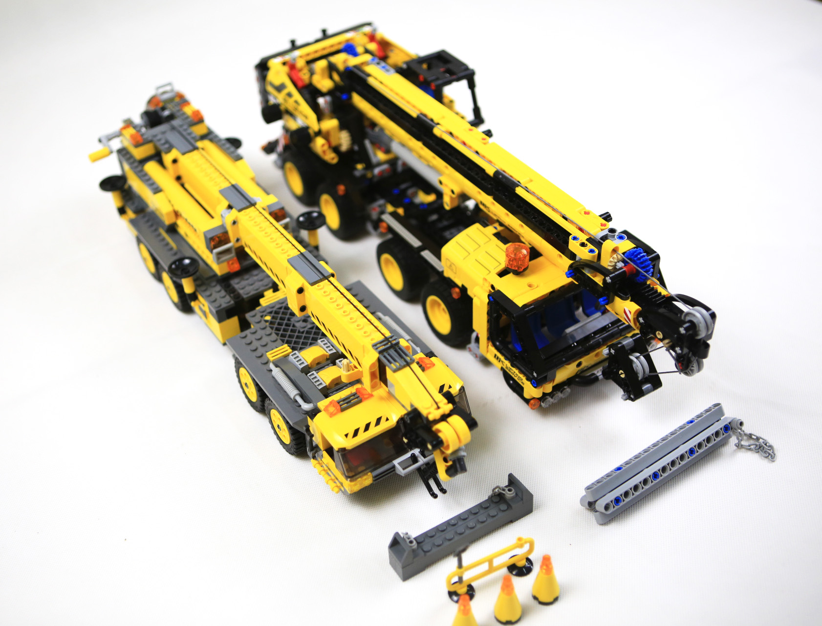 同时 7249 也是目前乐高城市组里体型最大的轮式工程车.