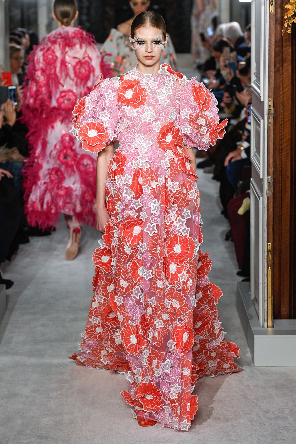 valentino华伦天奴 2019春夏高级定制发布秀