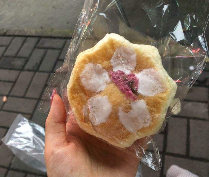 面包保质期短,卖不掉的过期面包都去哪里了呢?离职店员说出实情