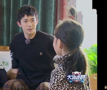 千纸鹤羡慕一个叫李安逸的女孩,只因为千玺太宠她了,大佬太温柔