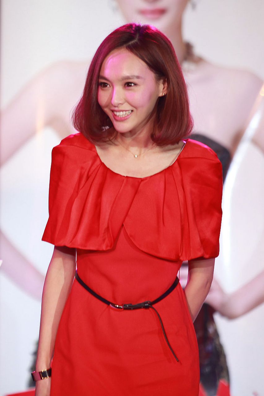 《念无双》正式确定了唐嫣女主,搭档刘学义,唐嫣时隔这么久再次演仙侠