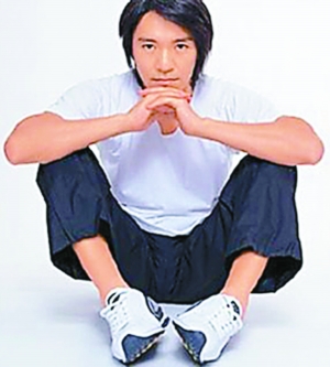 周星驰的经历,找老婆都很有眼光,网友:有才华的人就是比较怪癖