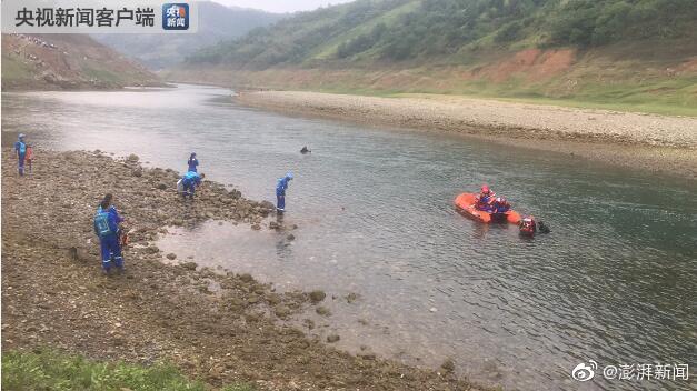 牂牁江翻船事故图片