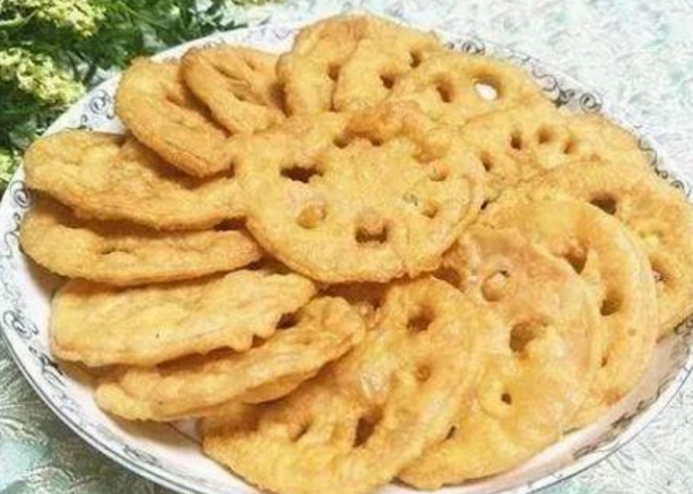 你在家试过炸藕片吗?酥得掉渣,比薯片好吃,比锅巴香,太好吃了