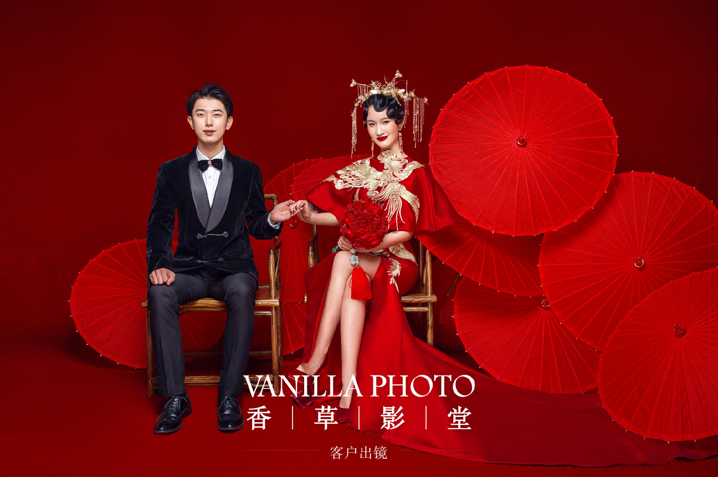 为什么现在端端正正的大红色中式婚纱照越来越少了呢?