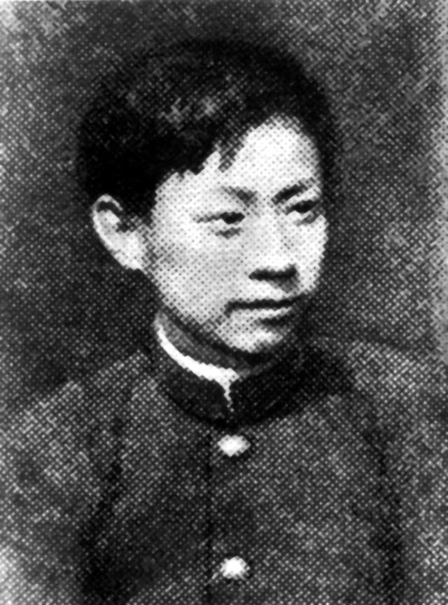 大汉奸周佛海抗战时曾加入军统?戴笠坠机后成谜