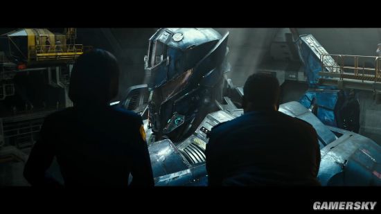 《环太平洋2》火爆终极预告 星战男主大战机甲与怪兽