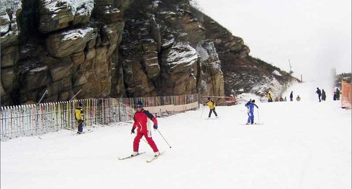 石门山滑雪场图片