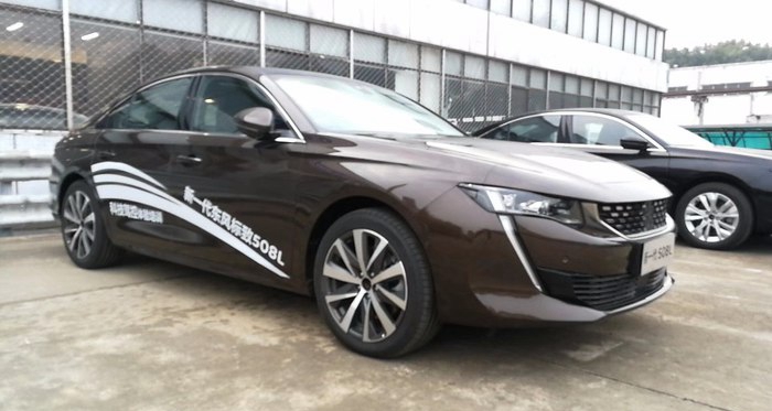 全国首批2019款标致508l到店,配宝马1.6t 爱信8at,还买啥雅阁