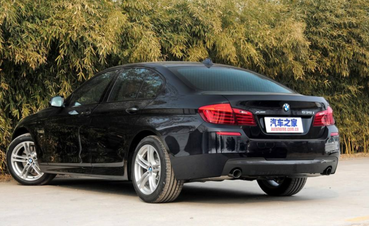 汽车:宝马535i,这是一辆真正的豪华轿车,更时尚!