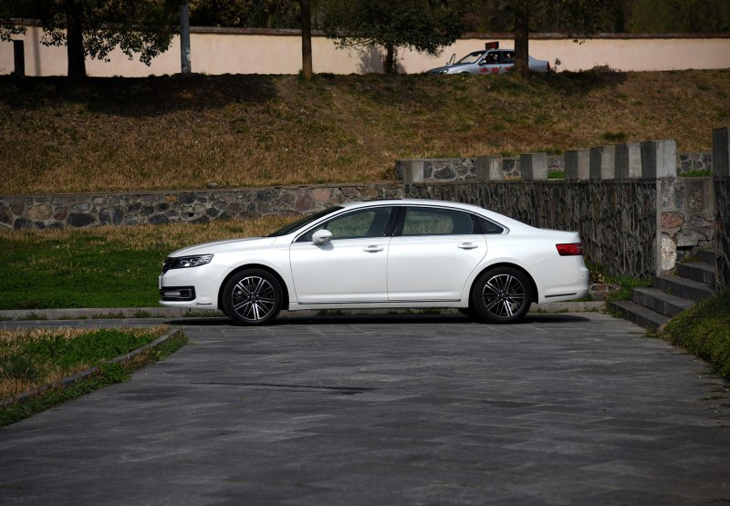 一款性价比超高的汽车,售价亲民配infinity音响,销量却不忍直视