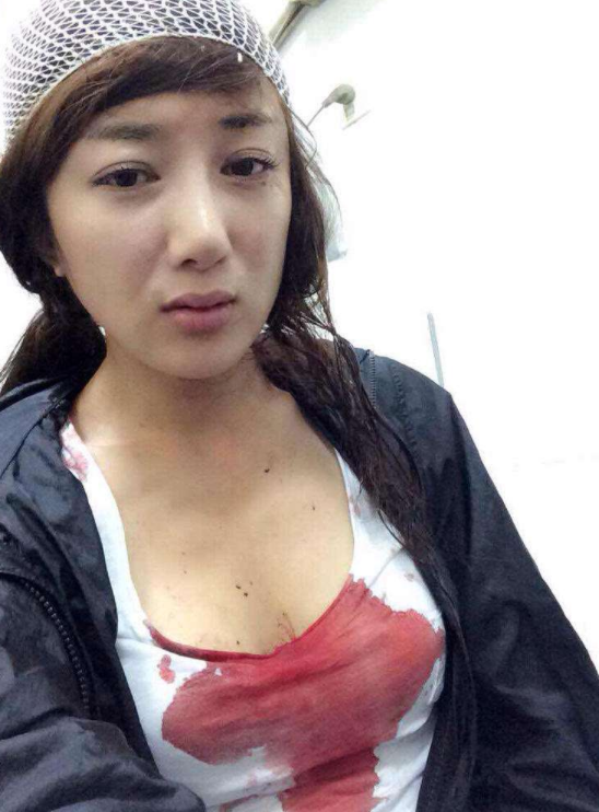 "脸僵女"李依晓大牌明星未能将她带红,如今却凭借"她"走红