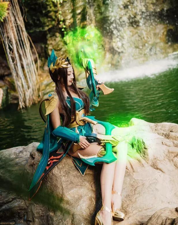 王者荣耀唯美虞姬cosplay,你更喜欢哪个?