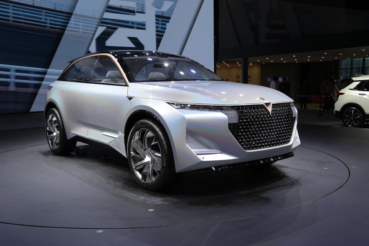 东风启辰全新概念车"the v"正式亮相