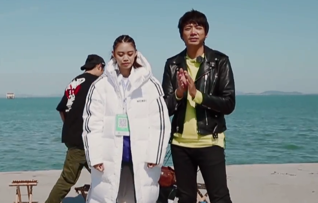 苏见信承认当年辜负张钰凰,女儿上节目说生母弃养,他发文道歉