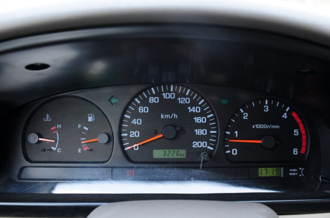 锐骐多功能车2010款柴油两驱豪华型zd30d13-3n,炫酷的仪表盘.