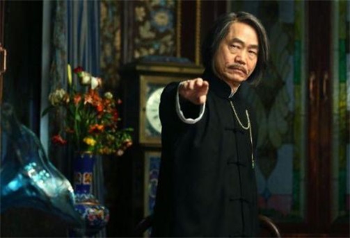 曾经的香港七小福,成龙和元华都老了,他却看起来只有30多岁