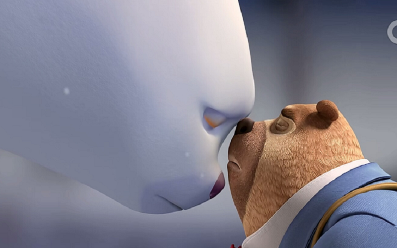 熊出没:熊二和团子最亲密的五张截图,熊二的初吻没了?