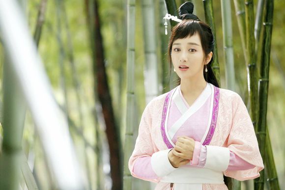 最近热播的独孤天下你看了吗,你比较喜欢安以轩还是胡冰卿