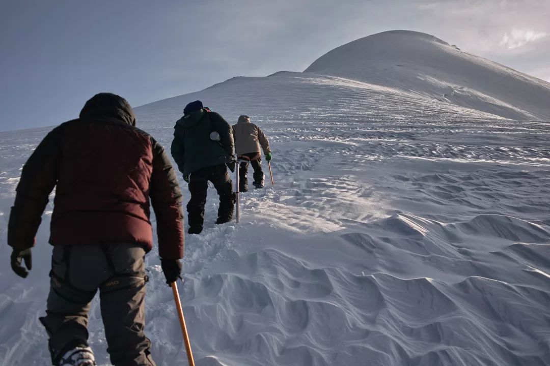 一周保险头条 户外探险人将有保险保障国内探险领域团体标准出台
