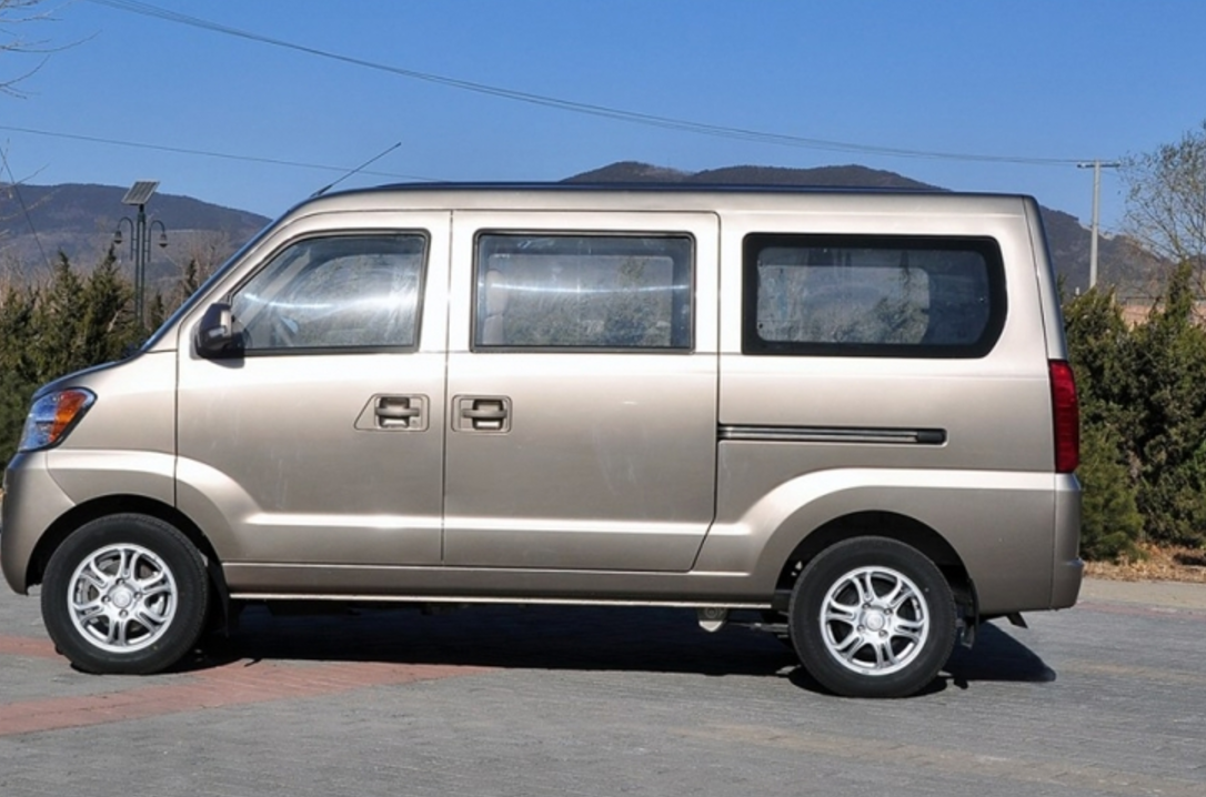 俊风1.3l舒适型,内饰优雅简约,是年轻人的最爱,开出去有面子