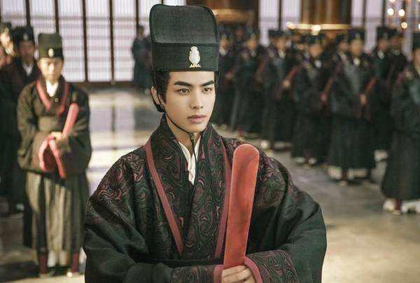 汉朝时如何处置"两面人",和今天略有不同