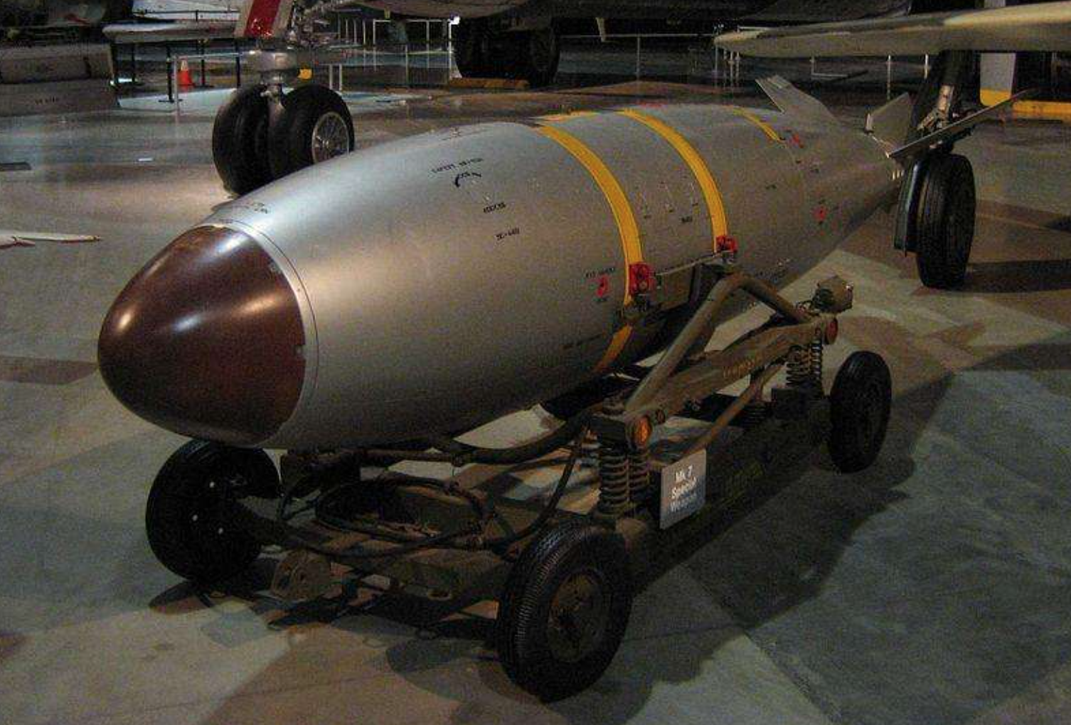 美国武器核弹图片