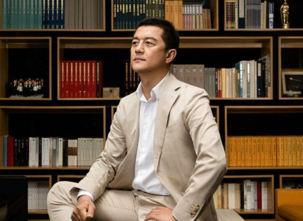李亚鹏泰和友联纠纷再有进展,李亚鹏甩掉老赖帽子,法院裁定再审