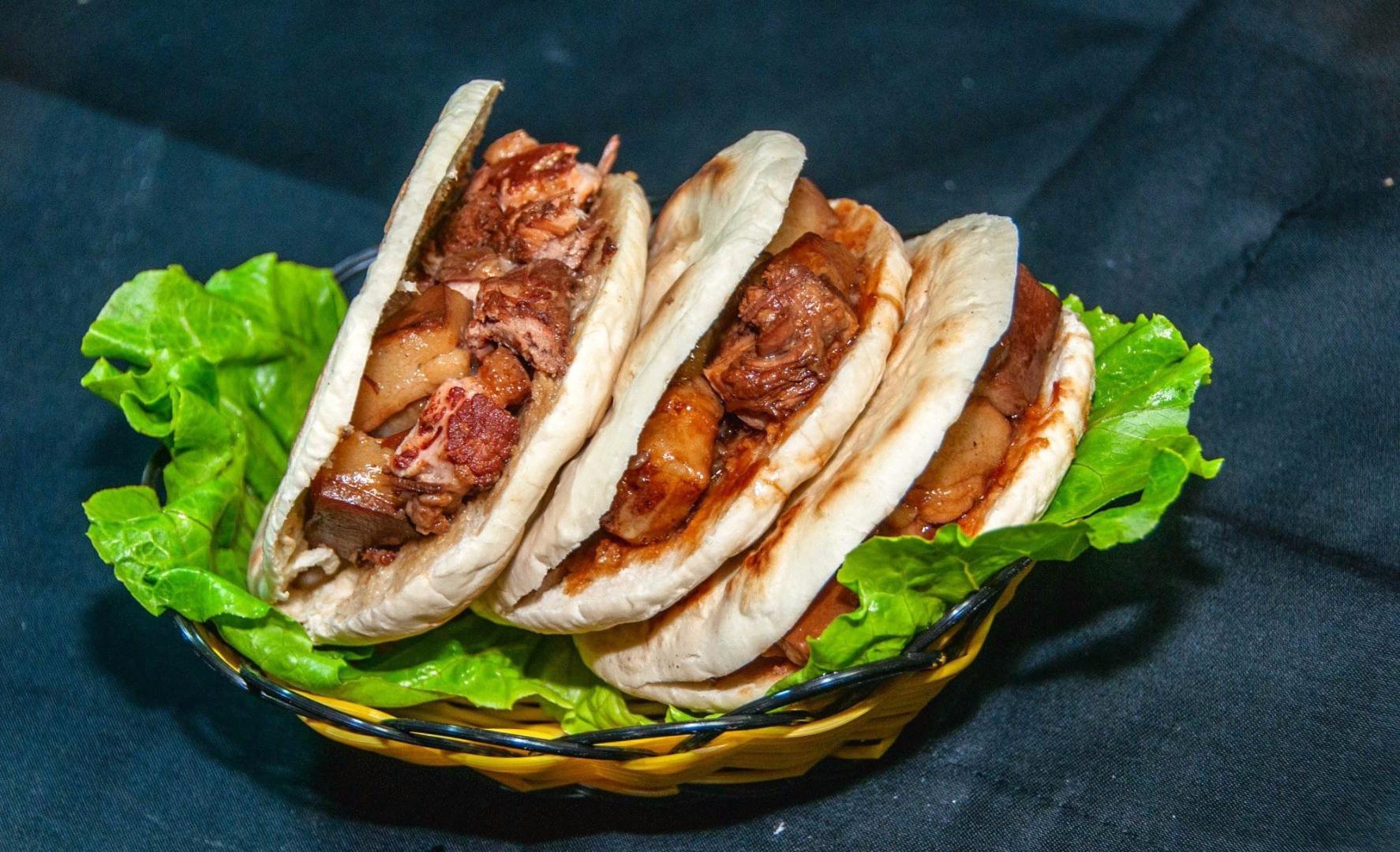 中国人最爱的4种美食,螺蛳粉排第二,外国人连闻都不想闻