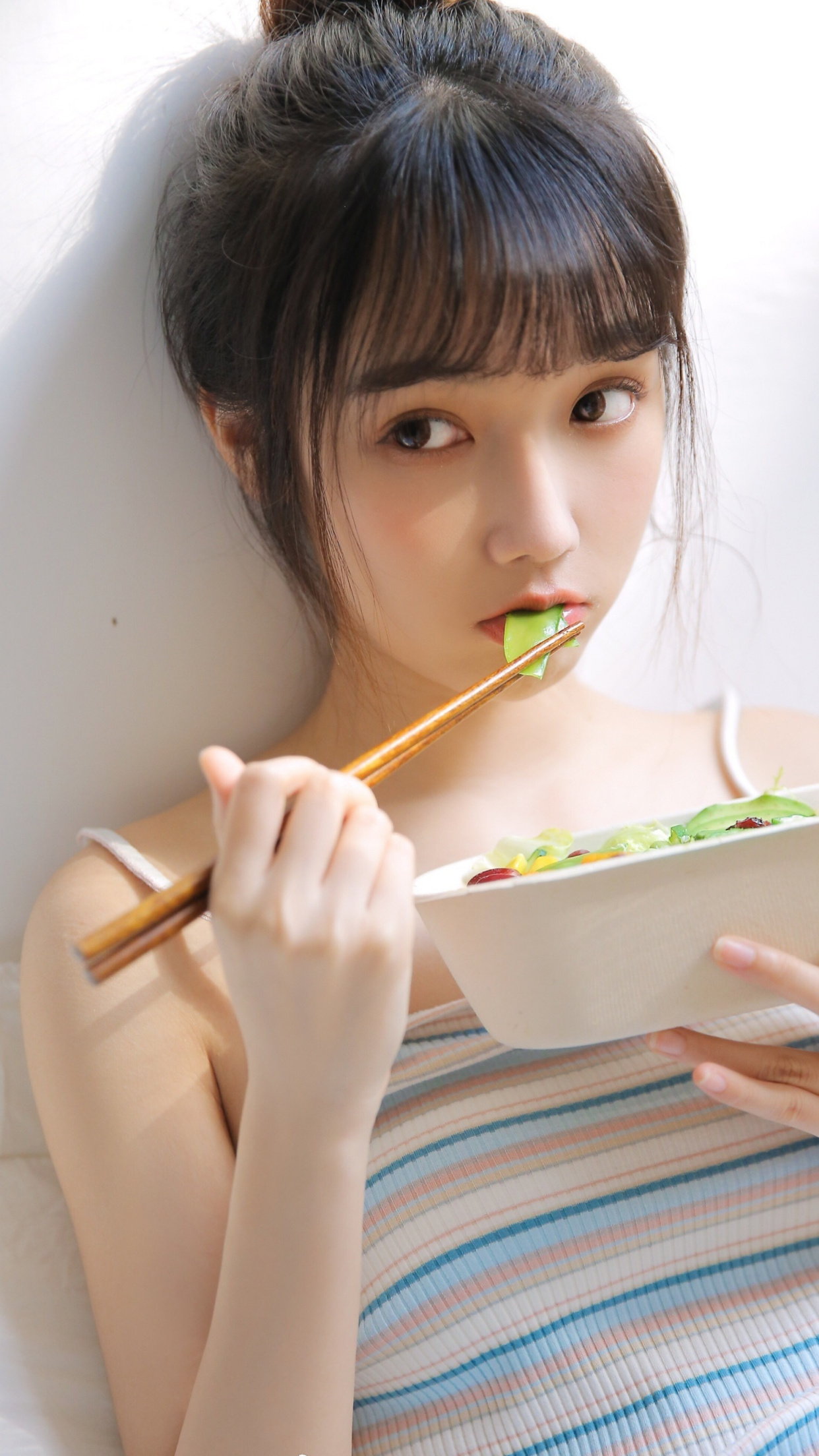 精美壁纸:呆萌软妹,清纯甜美,可爱迷人