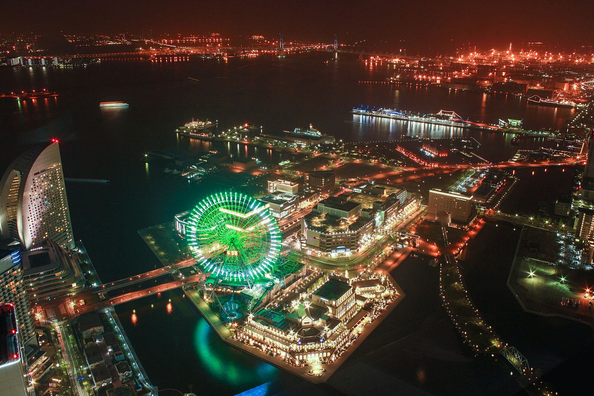 南通,这座被誉为"江海明珠"的城市,究竟藏着怎样的诗意与浪漫?