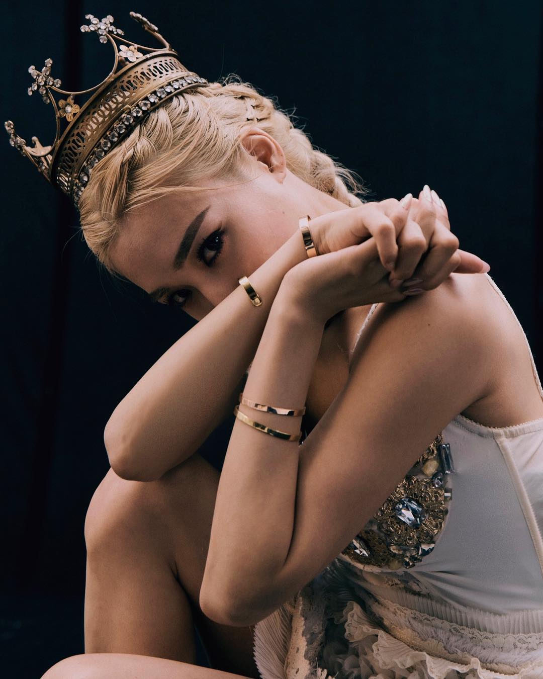 tiffanyyoung全新出发 1月24日携全新专辑回归乐坛