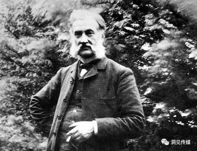 历史上的今天 | 人类历史上第一部电影《工厂大门》首映