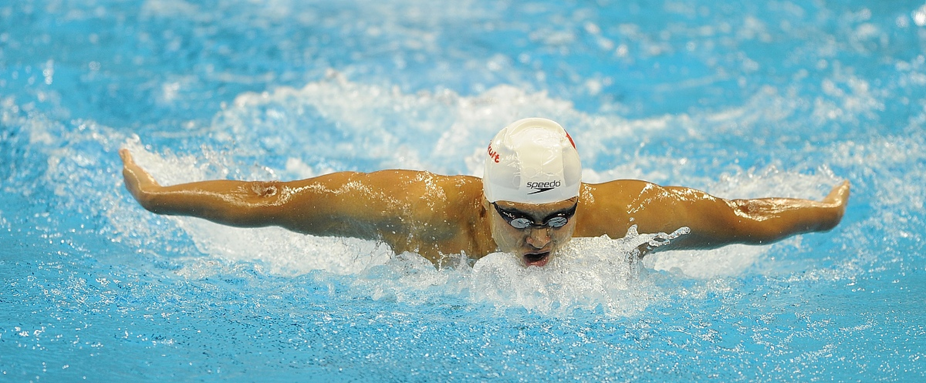 徐嘉余是中国游泳队的"后浪",曾在2016年里约奥运会上获得银牌.