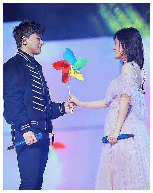 张杰谢娜合唱《这就是爱》