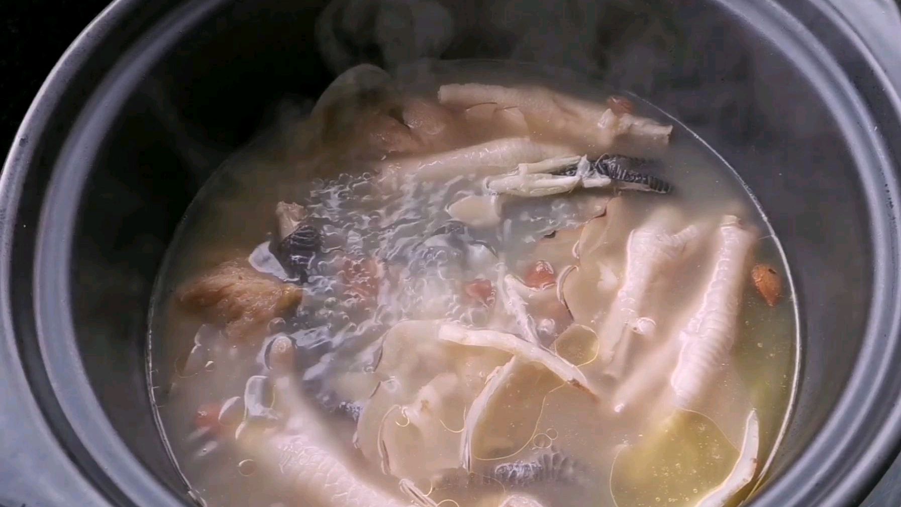 老广教你煲清肺热,滋阴润肺汤,熬夜人士必备哦!你学会了吗