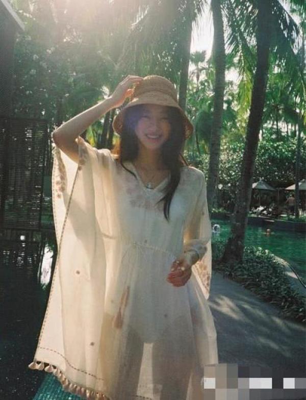 韩星张熙珍泰国普吉岛拍写真 公布恋情后状态好笑容甜