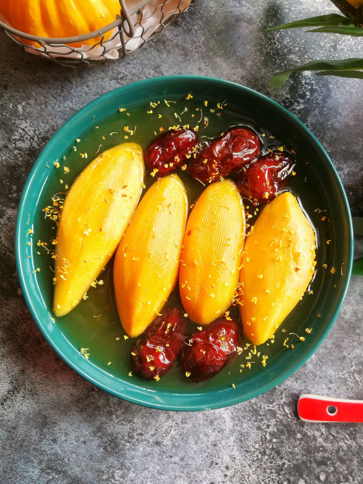 不蒸也不烤,学会红薯这种吃法,软糯香甜,端上桌连汤汁都不剩