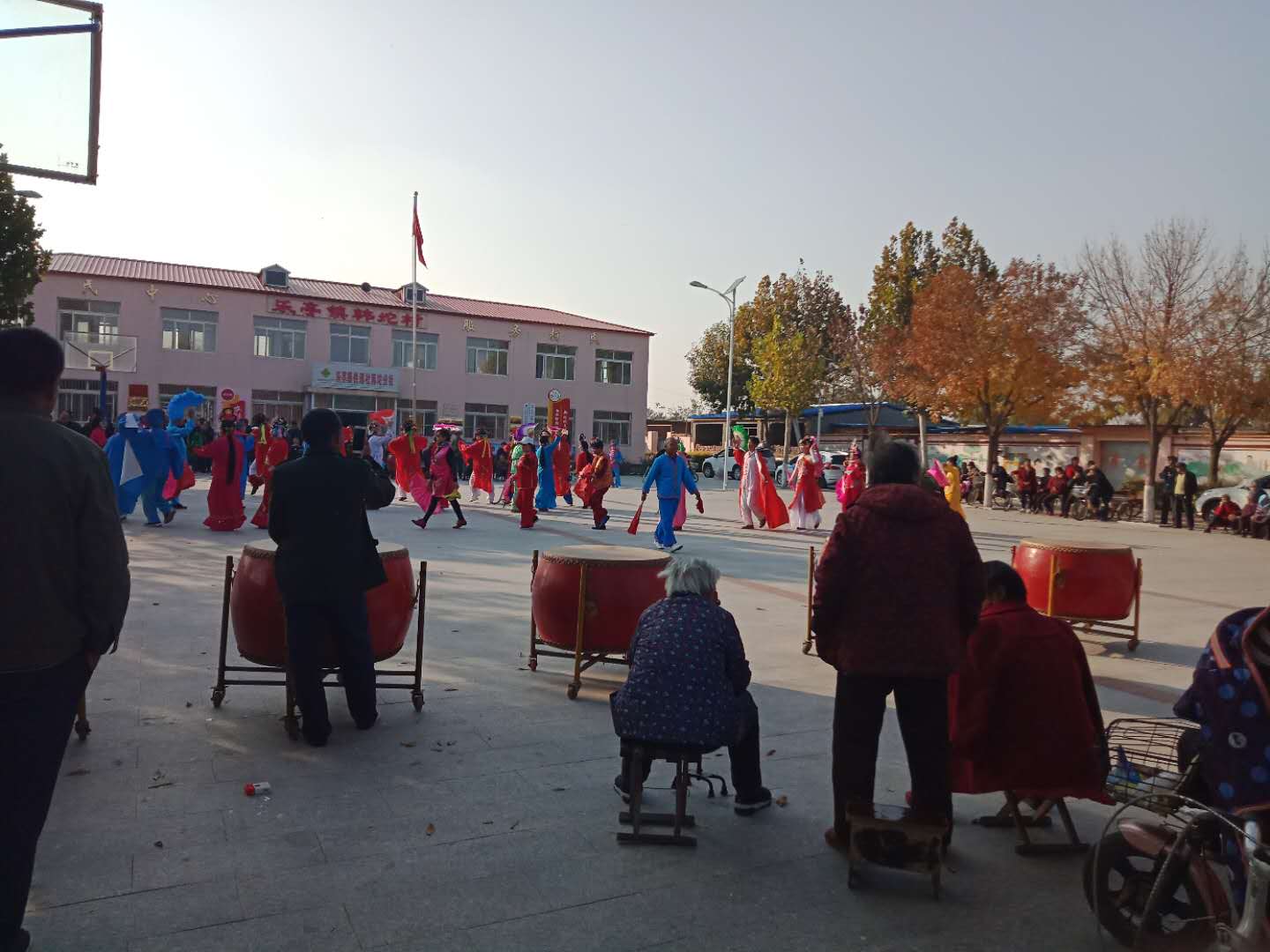 乐亭镇韩坨村乐亭地秧歌展示