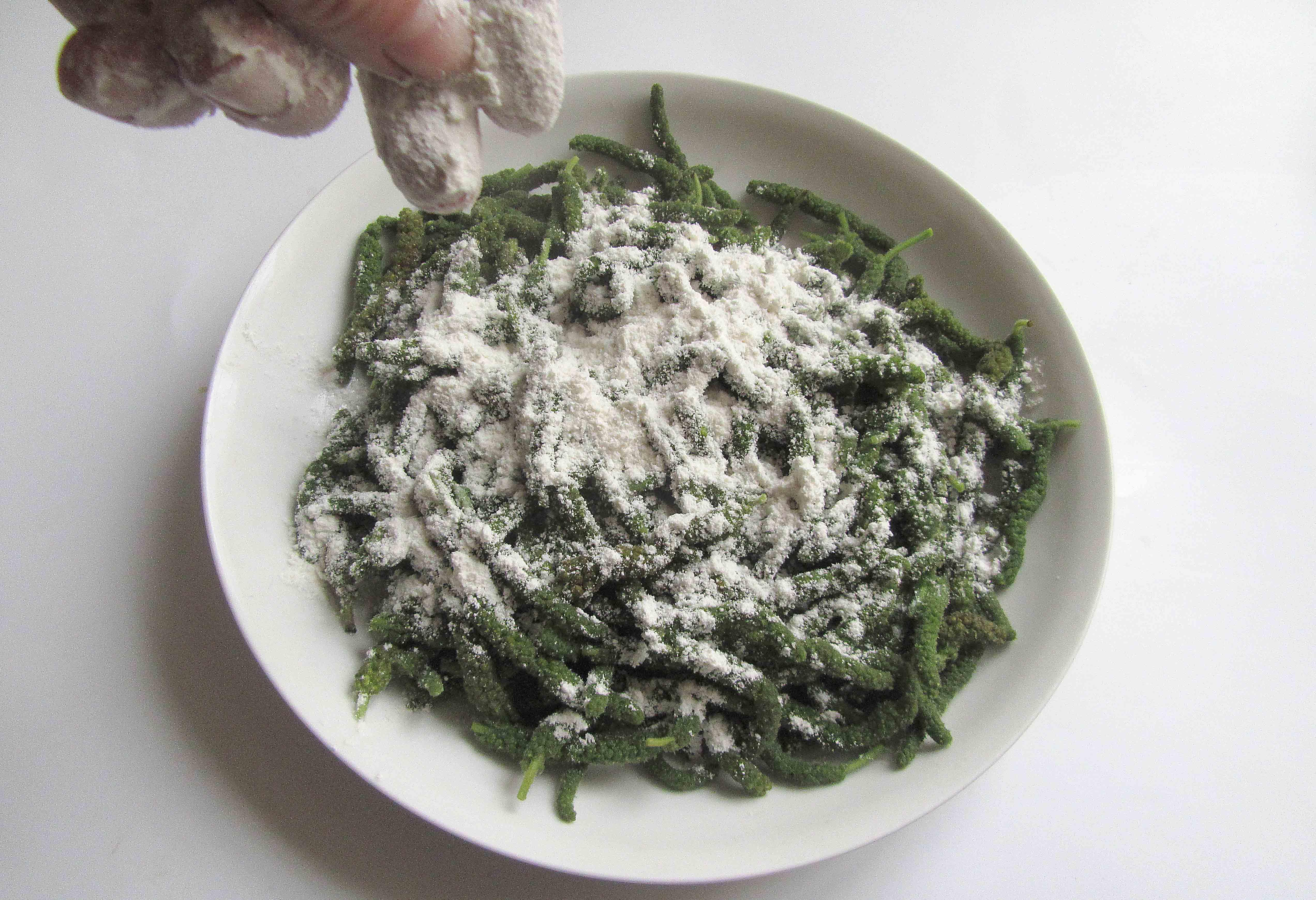 教你一招楮不揪更好吃的做法,一口一个又脆又香,大厨都这么做