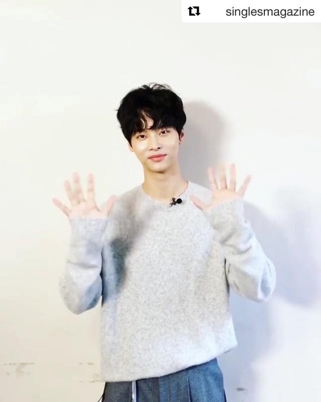 车学沇与singles9月号相遇 祝贺杂志创刊14周年