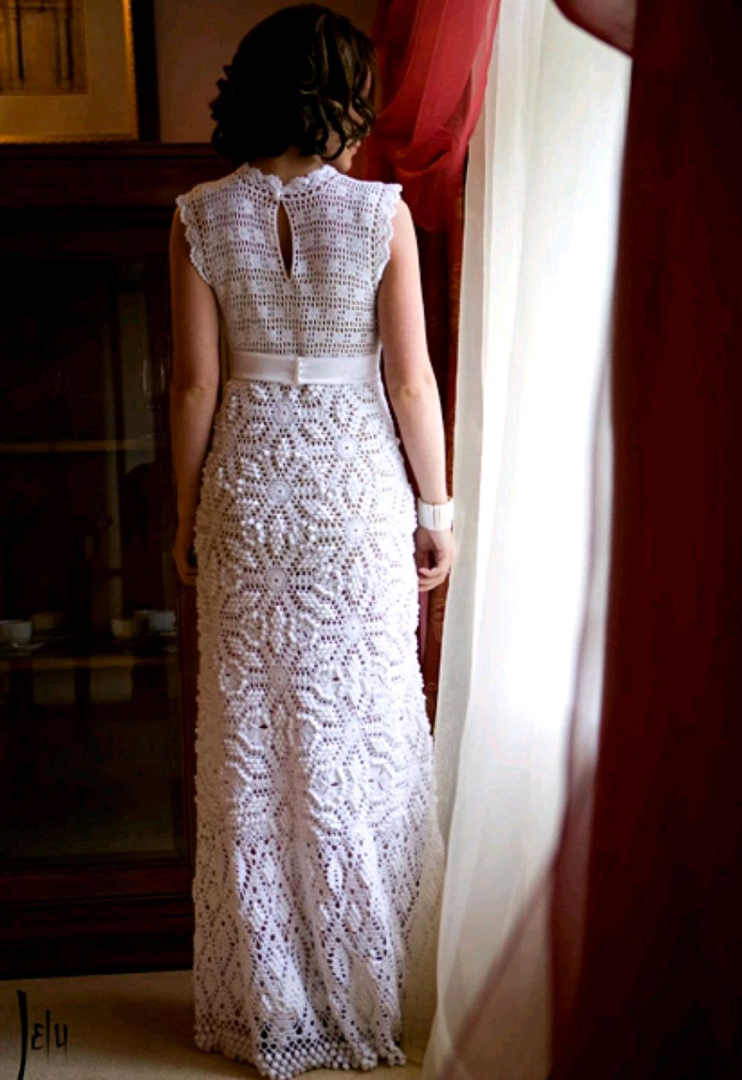 毛线钩织而成的拼接裙子