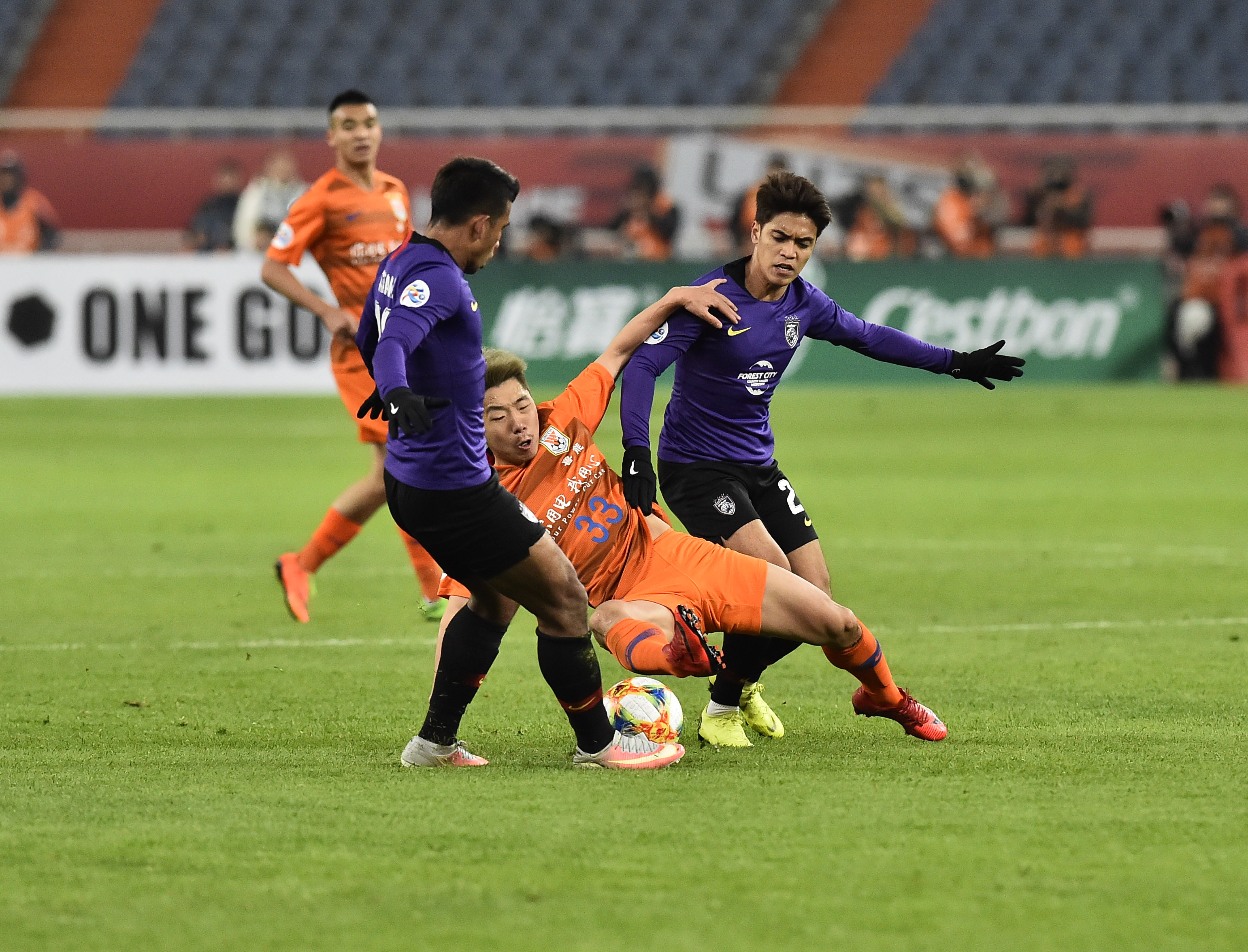 足球——亚冠:山东鲁能队对阵马来西亚柔佛dt队