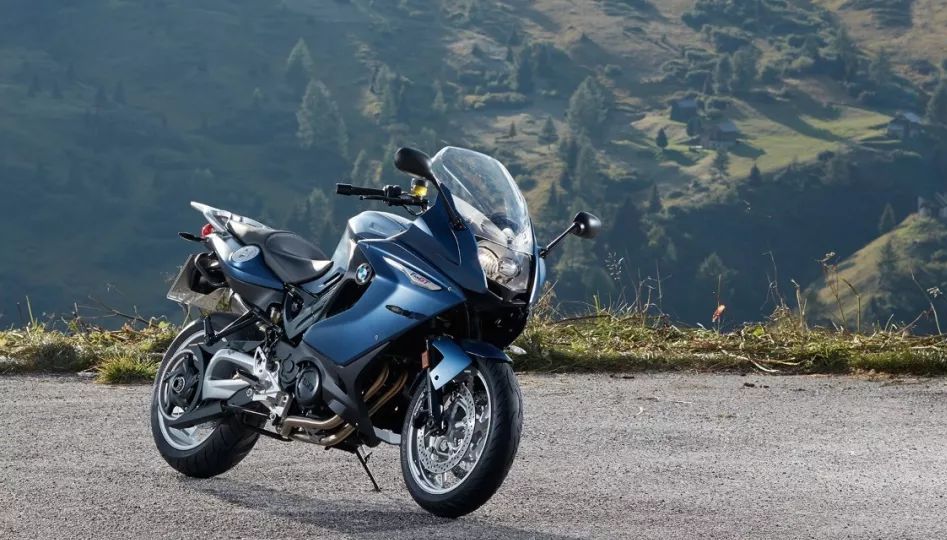 宝马还有皮带传动的摩托车?——f800gt了解一下!