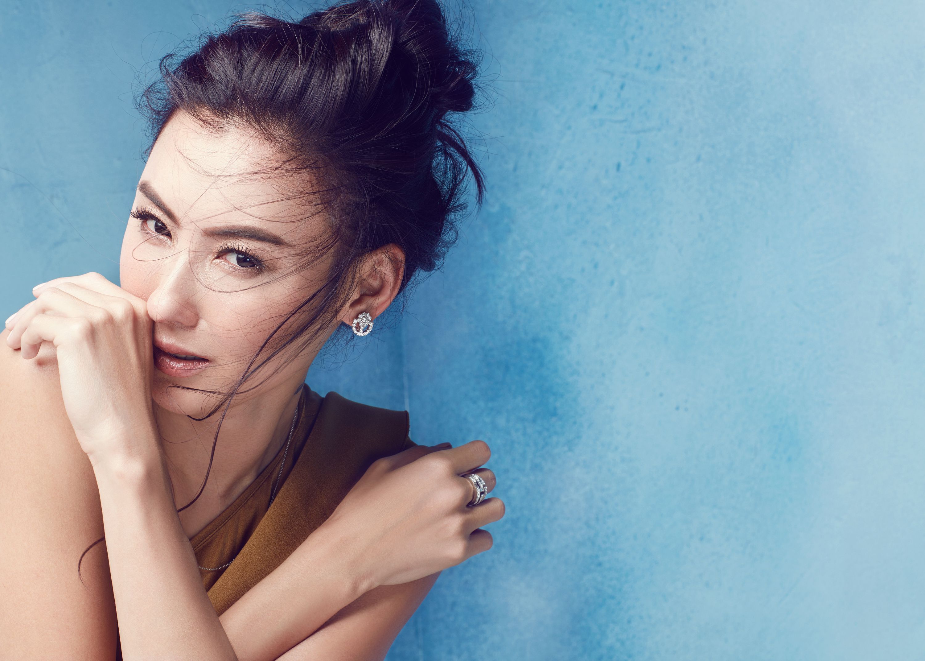 本来范华也有在想,要不要放过这几个人算了