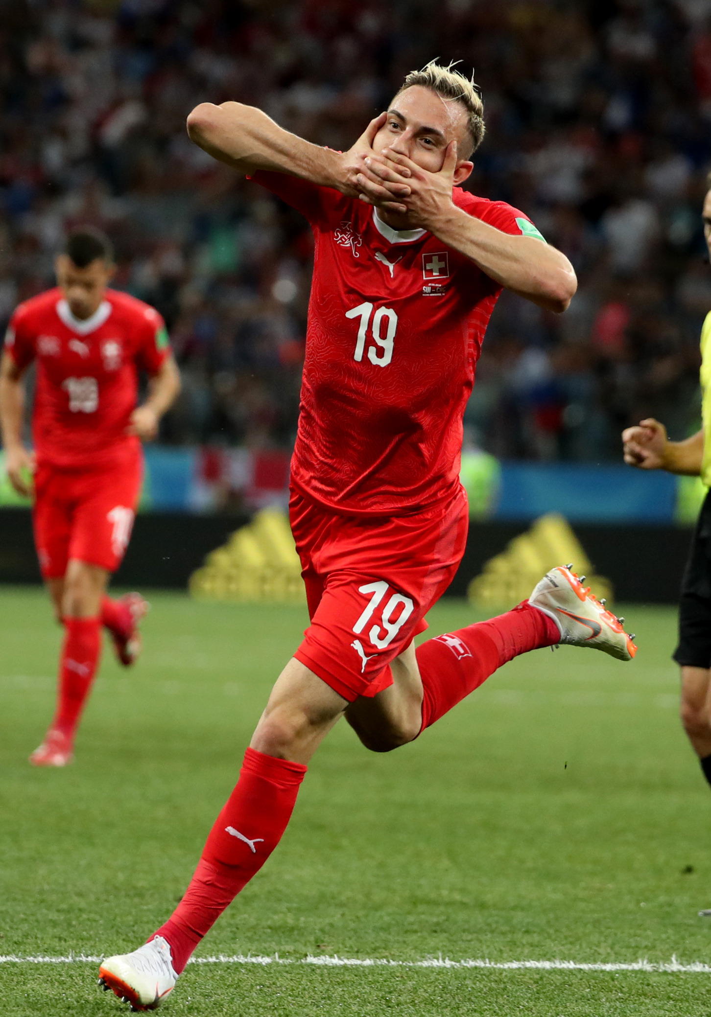 足球——e组:瑞士队德尔米奇进球(2)