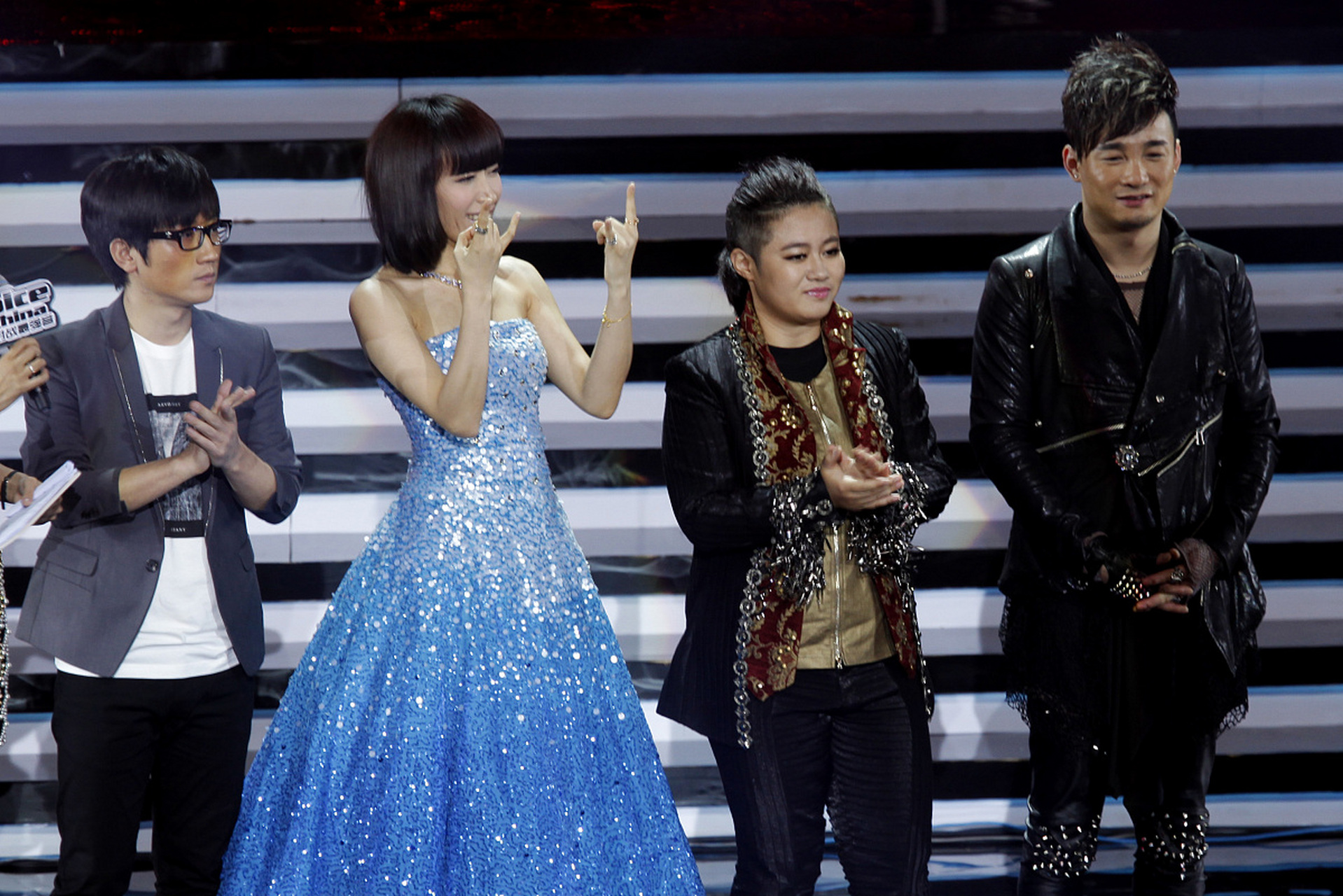 历届冠军95  第一季:梁博; 第二季:李琦; 第三季:张碧晨; 第四季